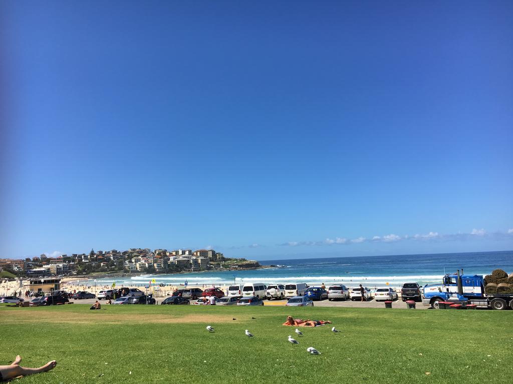 Hotel Bondi Bondi Beach Exterior photo