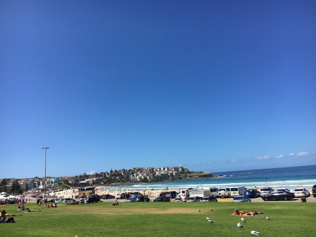 Hotel Bondi Bondi Beach Exterior photo