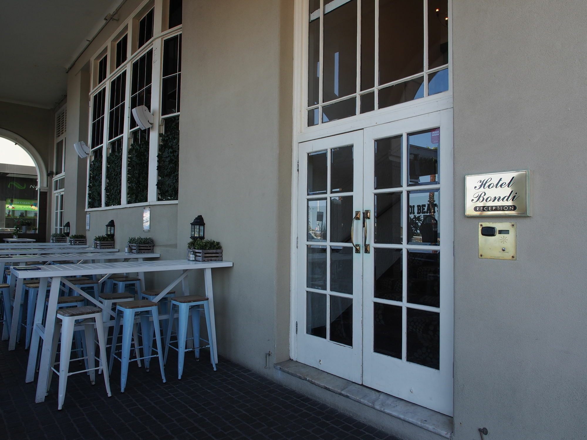 Hotel Bondi Bondi Beach Exterior photo